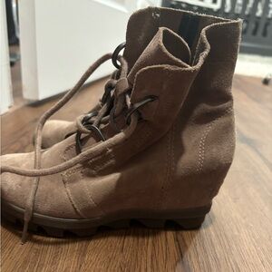Sorel wedges tan -kids 2